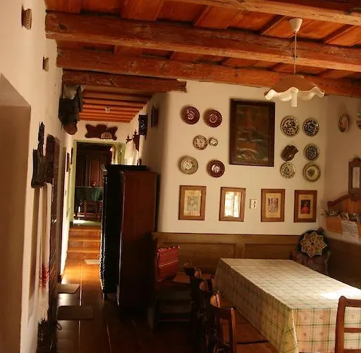 Cserepmadar Szallas Es Csinyalohaz Velemér